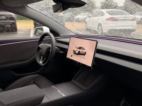 Used 2025 Tesla Model 3 Long Range RWD image 32