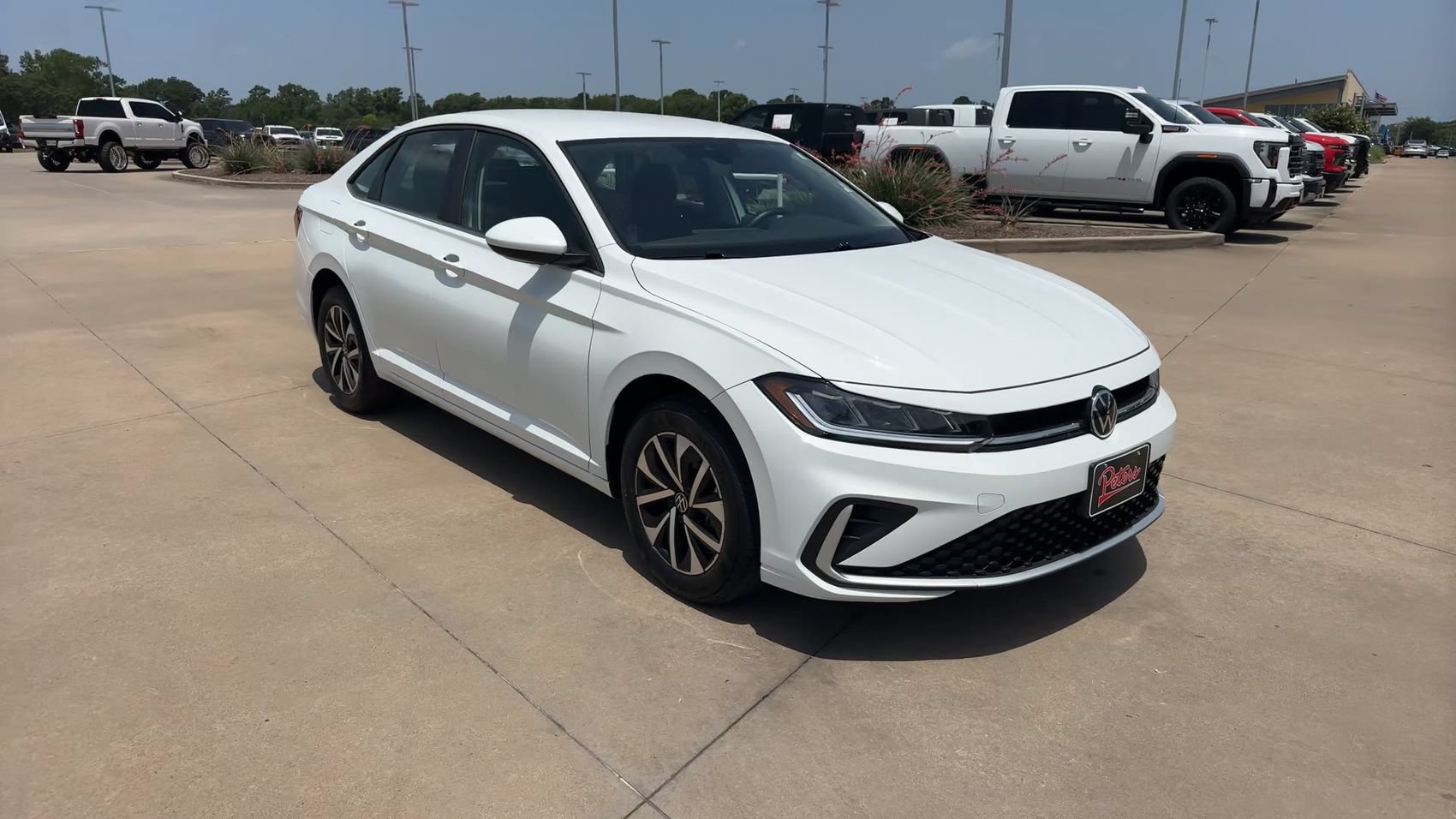 Used 2025 Volkswagen Jetta S FWD image 3