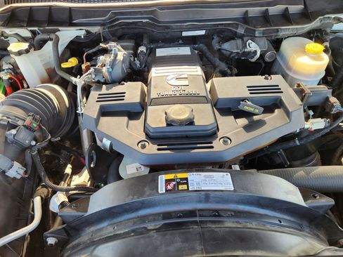 Used 2018 RAM 3500 Laramie Longhorn image 31