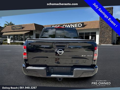 Used 2022 Nissan Frontier SV AWD/4WD image 6