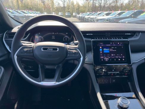 New 2025 Jeep Grand Cherokee L Altitude AWD/4WD image 26