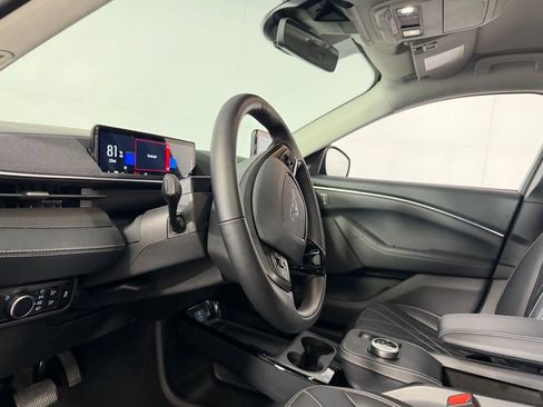 Used 2024 Ford Mustang Mach-E Select w/ Comfort Package Lite image 20