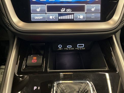 Certified 2025 Subaru Legacy Premium w/ Popular Package #1A image 24