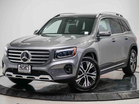 Used 2026 Mercedes-Benz GLB 250 image 1