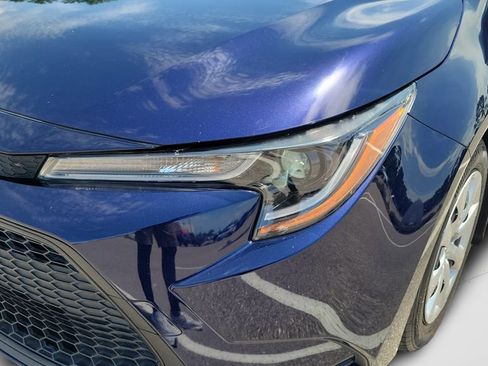 Used 2021 Toyota Corolla LE FWD image 23