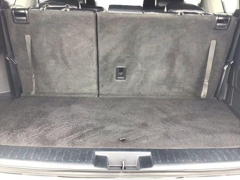 Used 2021 Toyota Highlander XLE AWD/4WD image 13