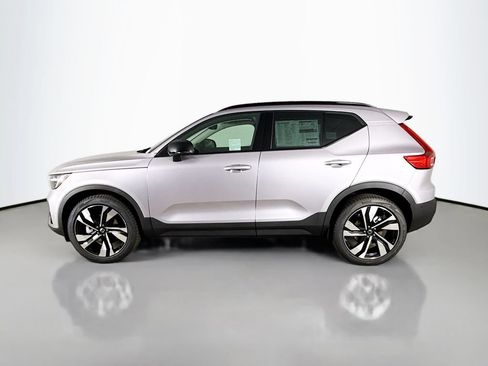 Certified 2026 Volvo XC40 B5 Ultra w/ Climate Package AWD/4WD image 4