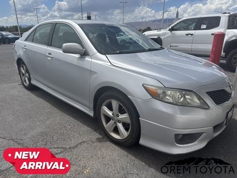 Used 2010 Toyota Camry SE w/ Sport Leather Pkg FWD image 16