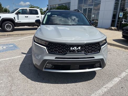 Used 2023 Kia Sorento SX Prestige AWD/4WD image 9