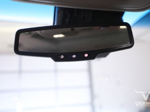 Used 2016 Chevrolet Suburban LTZ image 26