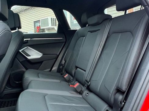 Used 2022 Audi Q3 2.0T Premium Plus image 12