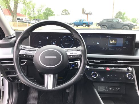 Used 2025 Hyundai Sonata SEL image 9