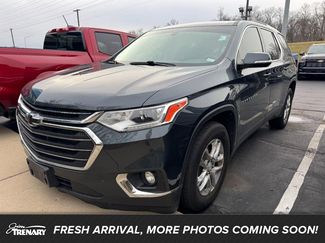Used 2018 Chevrolet Traverse LT video 1