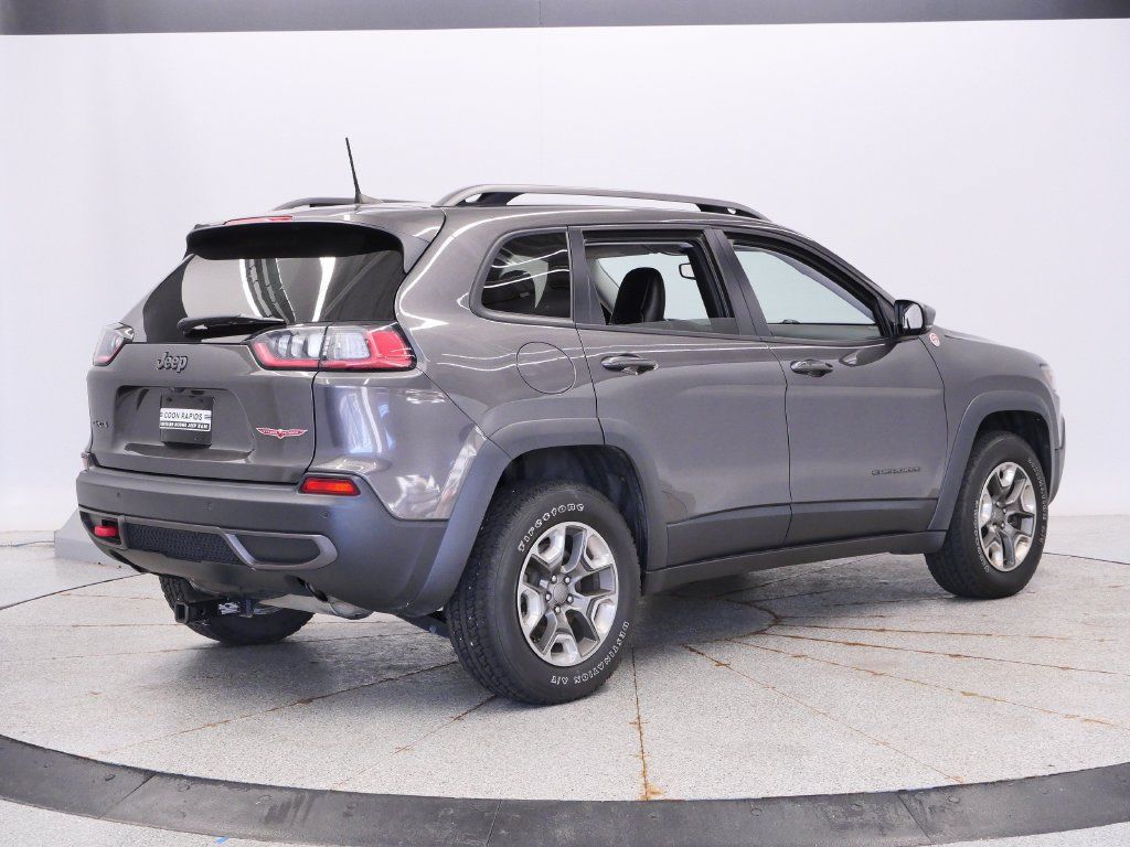 Used 2019 Jeep Cherokee Trailhawk w/ Cold Weather Group AWD/4WD image 5