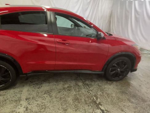 Used 2022 Honda HR-V Sport image 9