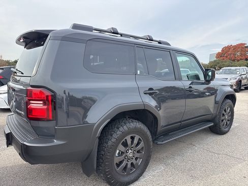 Used 2025 Toyota Land Cruiser image 5