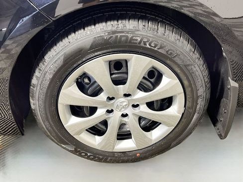 Used 2026 Toyota Corolla LE image 11