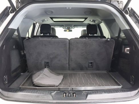 Used 2021 Ford Explorer Limited w/ Equipment Group 301A image 29