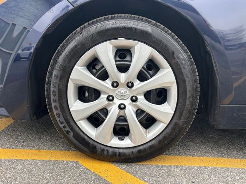 Used 2025 Toyota Corolla LE image 25