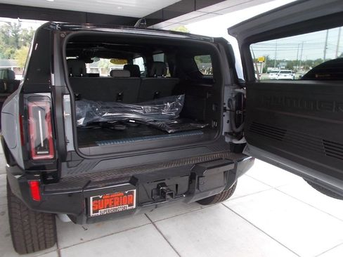 New 2025 GMC Hummer EV 2X image 18