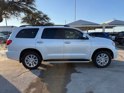 Used 2013 Toyota Sequoia Platinum image 8