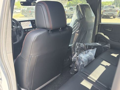 New 2026 Nissan Frontier PRO-4X w/ Pro Premium Package AWD/4WD image 24