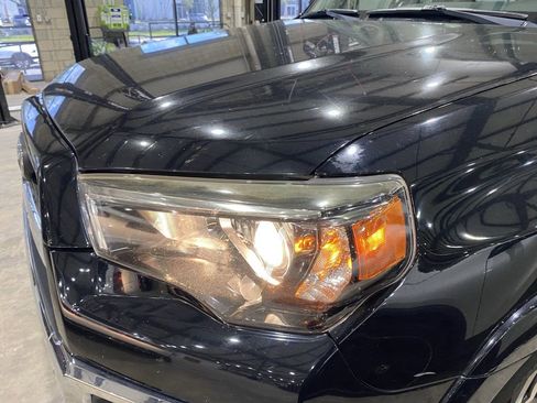 Used 2018 Toyota 4Runner Limited AWD/4WD image 20