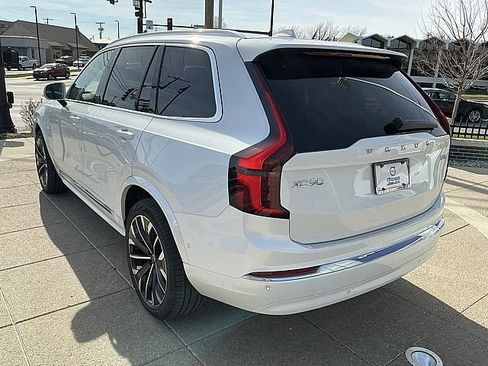 New 2026 Volvo XC90 T8 Plus w/ Protection Package Premier image 10