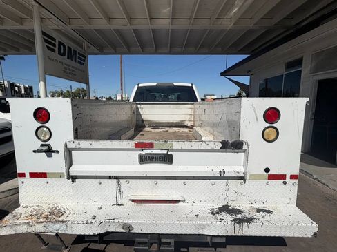 Used 2017 Ford F450 XL w/ Power Equipment Group image 10