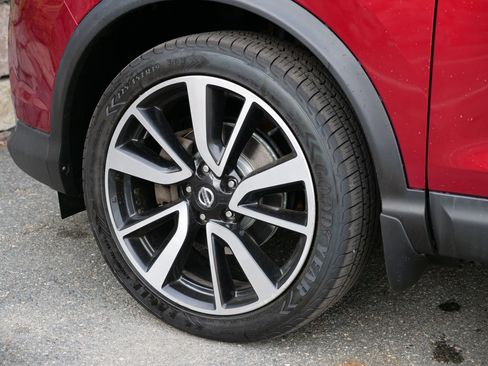 Used 2019 Nissan Rogue Sport SL w/ Premium Package AWD/4WD image 45