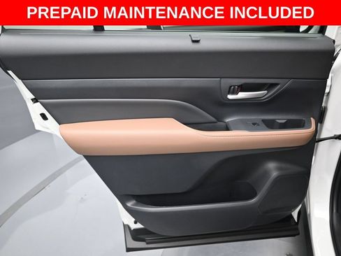 Certified 2026 Toyota Grand Highlander AWD image 30