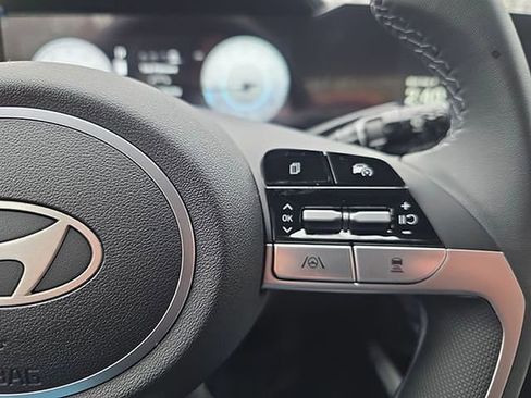 New 2026 Hyundai Elantra Limited image 28