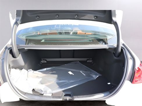 Used 2025 Mercedes-Benz C 300 4MATIC Sedan image 34