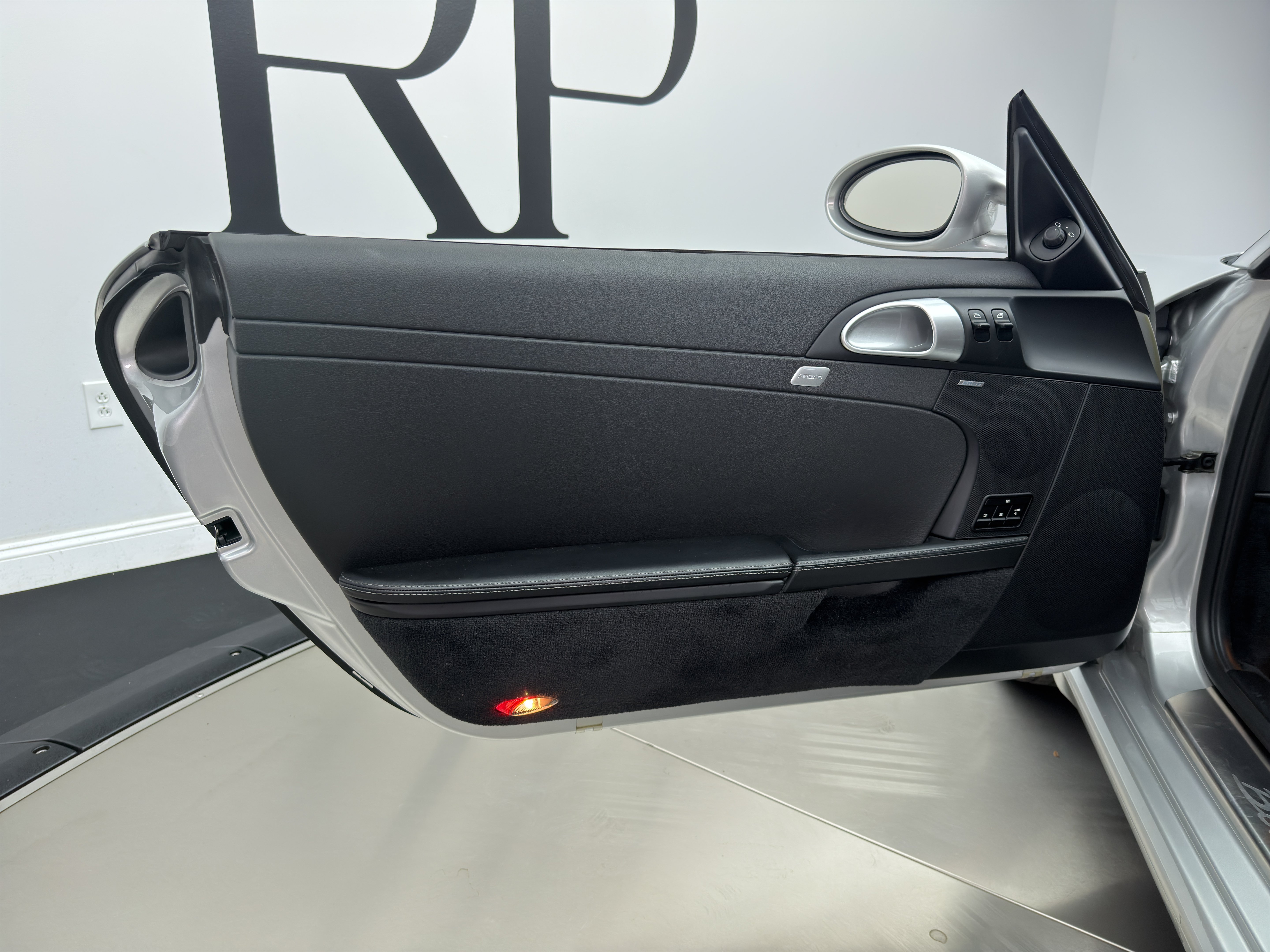 Used 2006 Porsche Boxster S RWD image 22