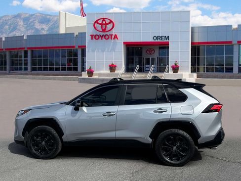 Used 2023 Toyota RAV4 XSE AWD/4WD image 6