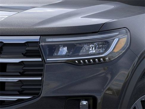 New 2026 Ford Explorer Active image 18