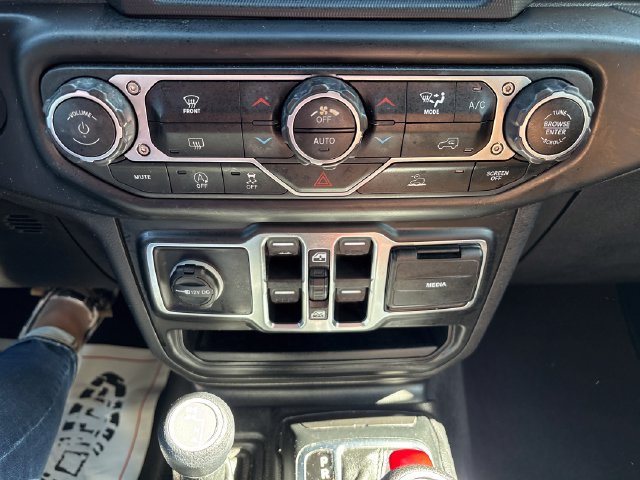 Used 2021 Jeep Wrangler Unlimited Sport AWD/4WD image 16
