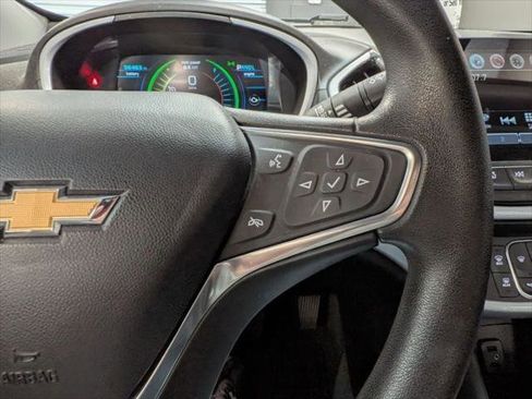 Used 2018 Chevrolet Volt LT image 16