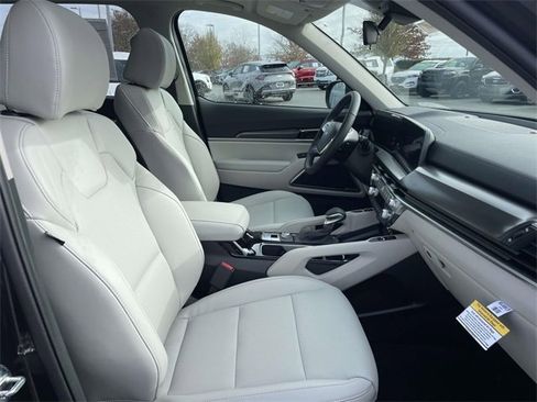 New 2025 Kia Telluride S image 19