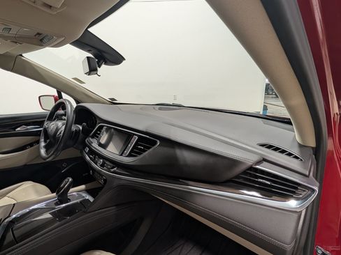 Used 2019 Buick Enclave Premium AWD/4WD image 20
