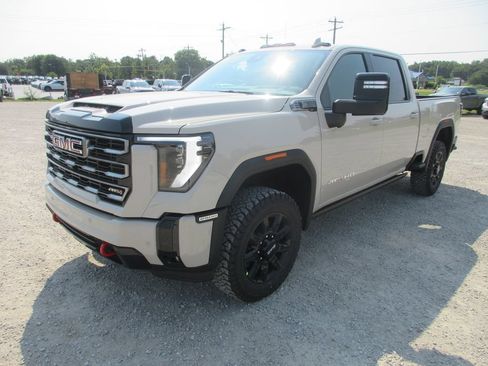New 2026 GMC Sierra 2500 AT4 w/ AT4 Premium Plus Package AWD/4WD image 11