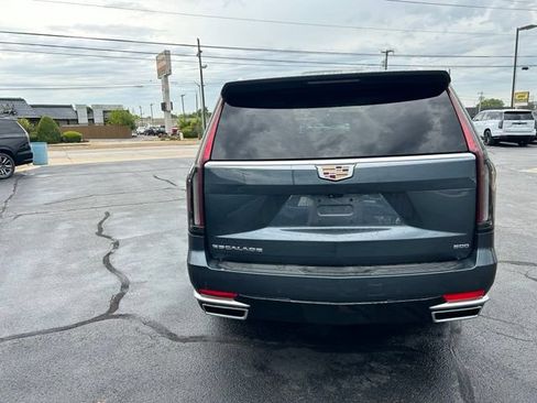 Used 2021 Cadillac Escalade Premium Luxury Platinum AWD/4WD image 7