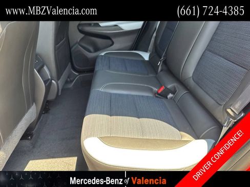 Used 2024 Buick Envista Preferred FWD image 31