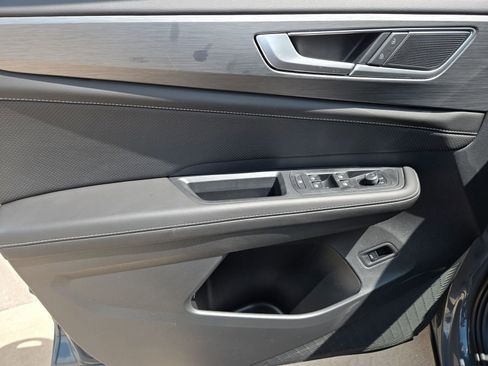 New 2026 Volkswagen Atlas Cross Sport SE FWD image 19