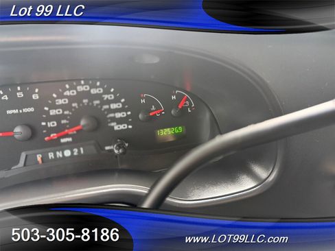 Used 2005 Ford E-150 and Econoline 150 Wagon image 35