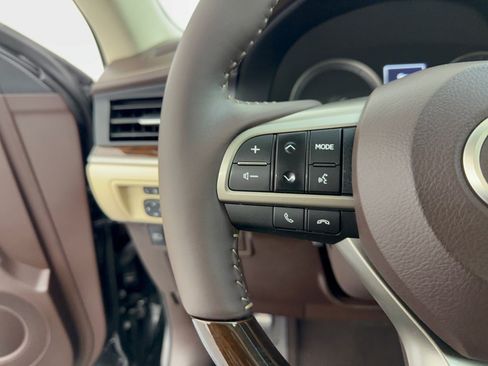 Used 2017 Lexus ES 350 w/ Luxury Package FWD image 18