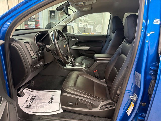 Certified 2022 Chevrolet Colorado LT w/ Luxury Package AWD/4WD image 11