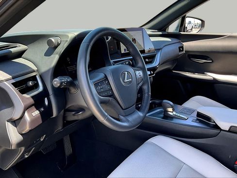 Used 2025 Lexus UX 300h FWD w/ Accessory Package (Z1) image 15