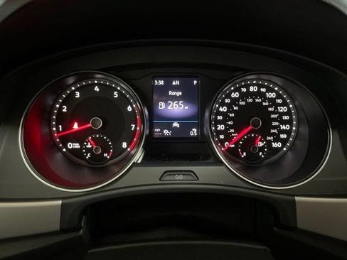 Certified 2020 Volkswagen Atlas Cross Sport SE AWD/4WD image 21