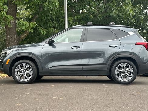 Used 2024 Kia Seltos S AWD/4WD image 5